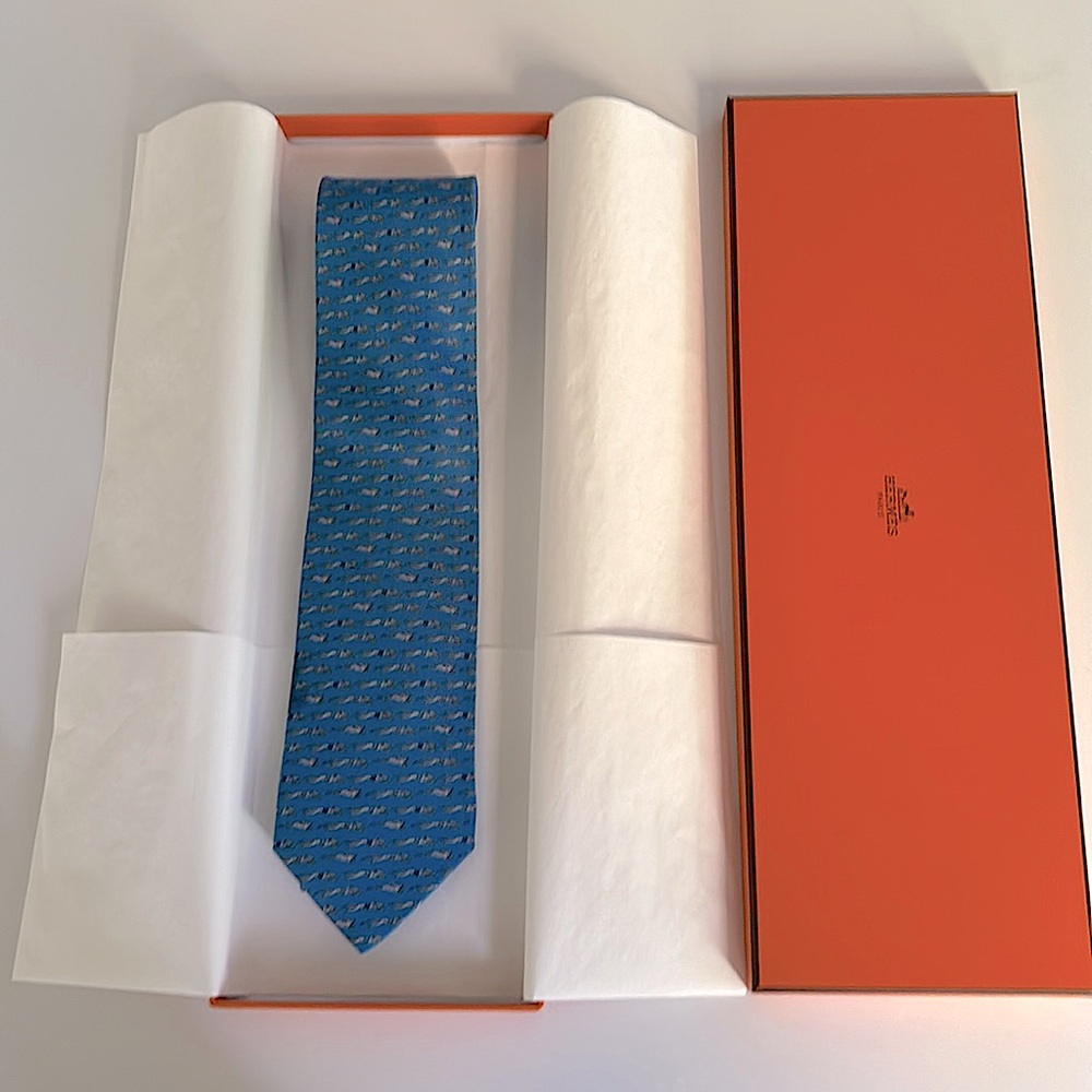 Authentic HERMES 100% Silk 7cm “Greyhound Print” Tie.